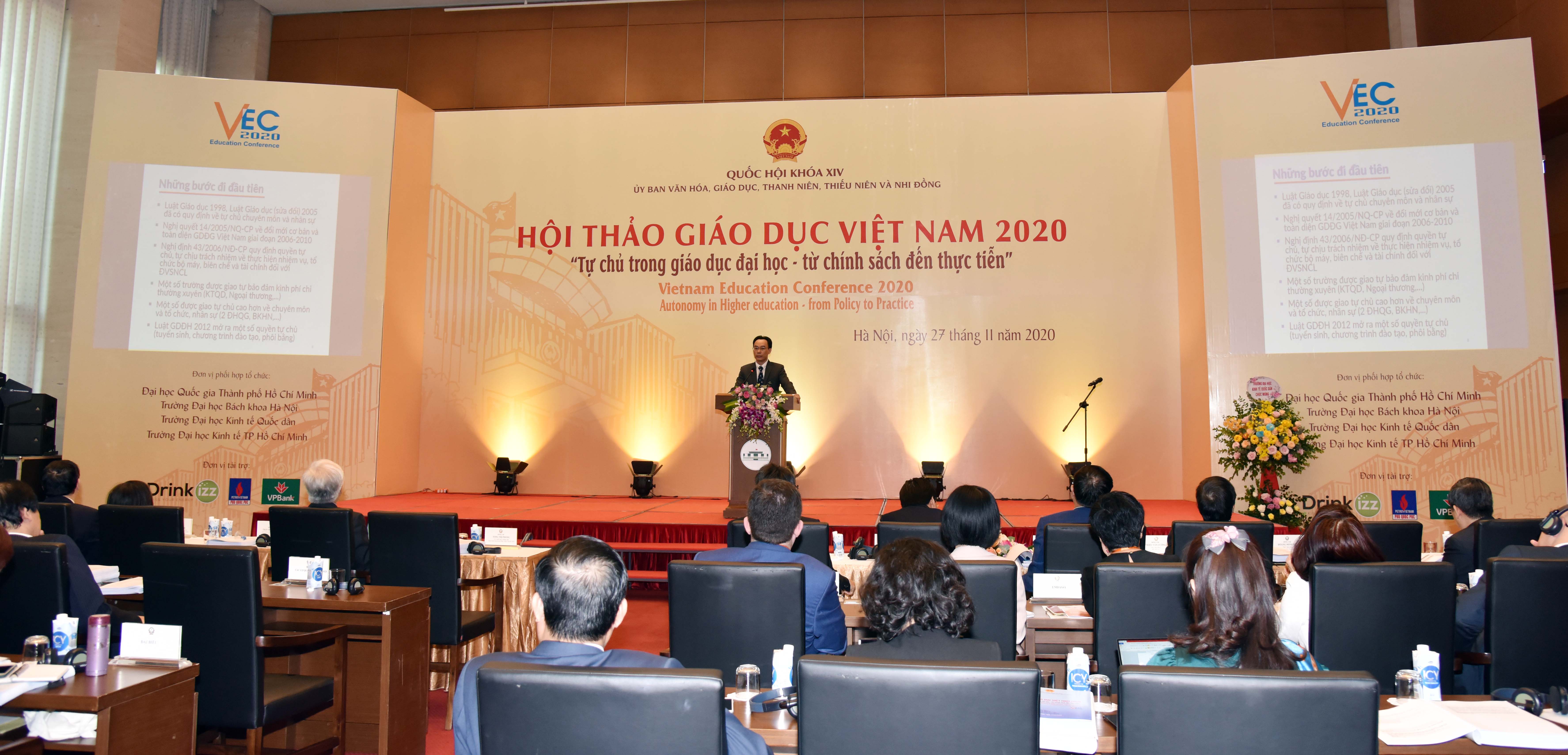 Nhận diện điểm “nghẽn” trong thực hiện tự chủ giáo dục đại học